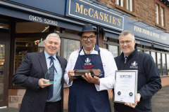 Scottish Craft Butchers Awards 2024
James Pirie & Sons winners of of the Scottish Black Pudding Championship, pictured from left, Drew Goldie from sponsors Scobies Direct, Nigel Ovens and Gordon King Executive Manager of Scottish Craft Butchers.
Picture by Graeme Hart.
Copyright Perthshire Picture Agency
Tel: 07990 594431